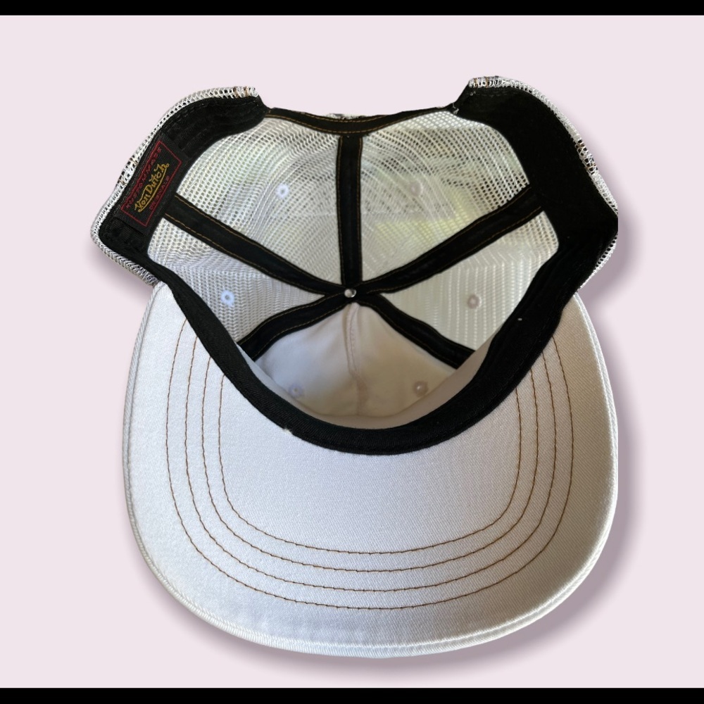 Von Dutch embellished handcrafted crystal hat one of a kind rare - Picture 2 of 5